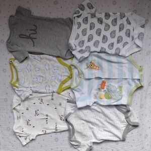 0-3 Month Onesie Bundle